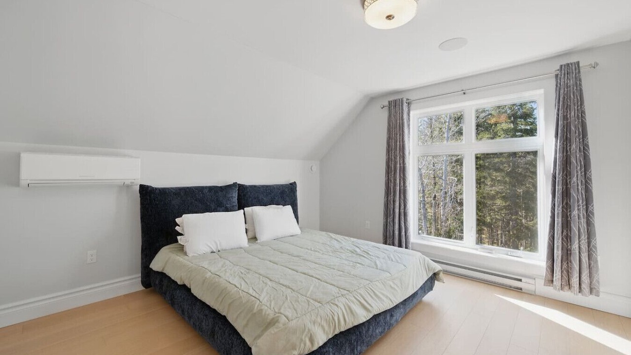 Photo of Bedroom in Hammonds Plains
