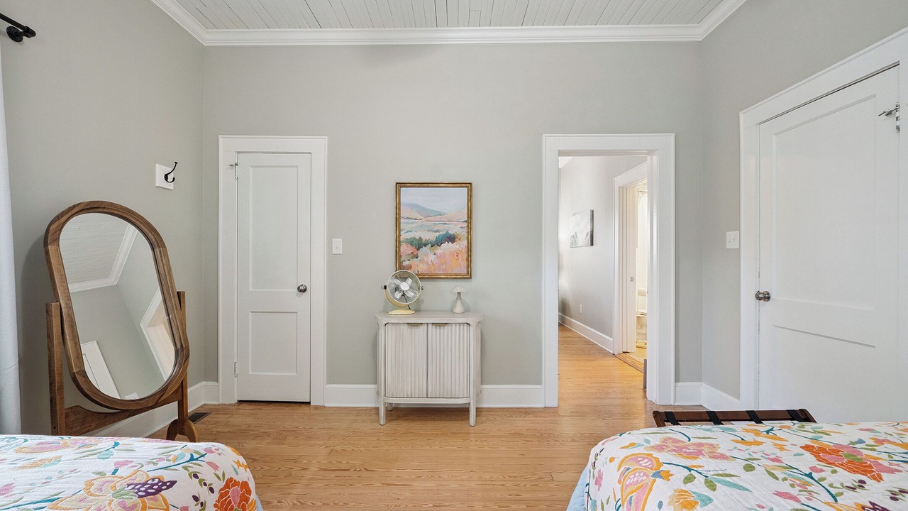 Photo of Bedroom in Hickory