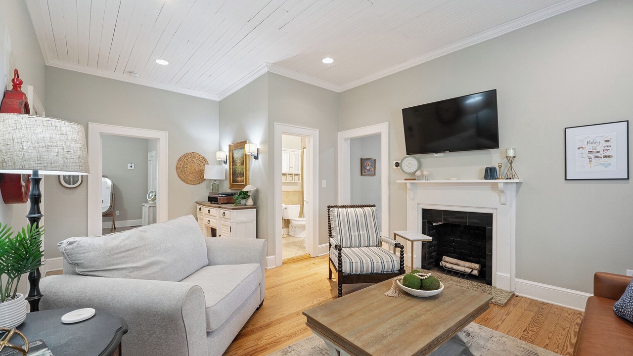 Photo of Livingroom in Hickory