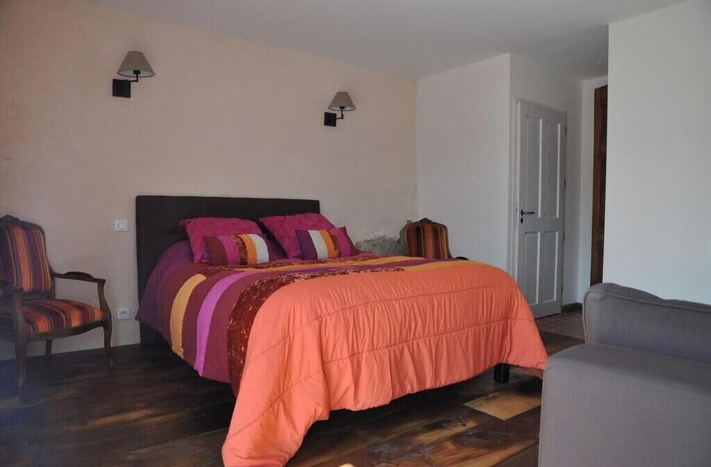 Photo of Bedroom in Millau