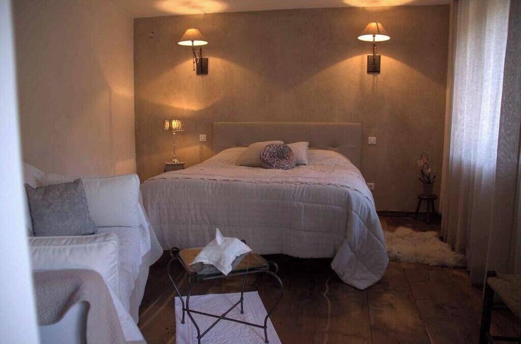 Photo of Bedroom in Millau