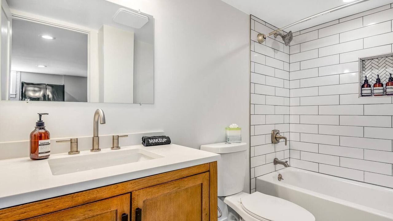 Photo of Bathroom in Sloan Lake