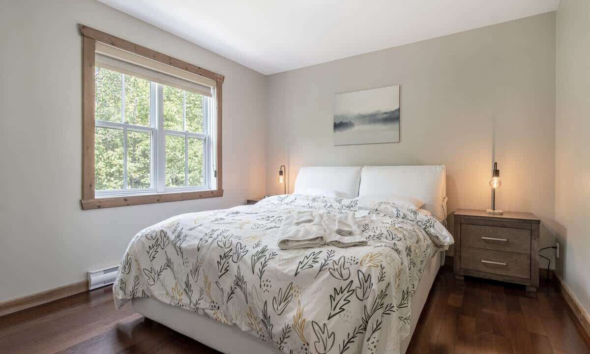 Photo of Bedroom in Petite-Riviere-Saint-Francois