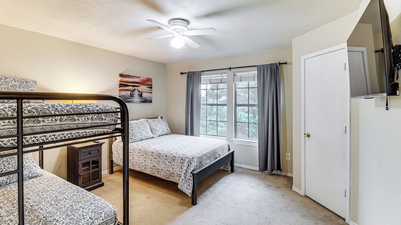 Photo of Bedroom in South Arlington