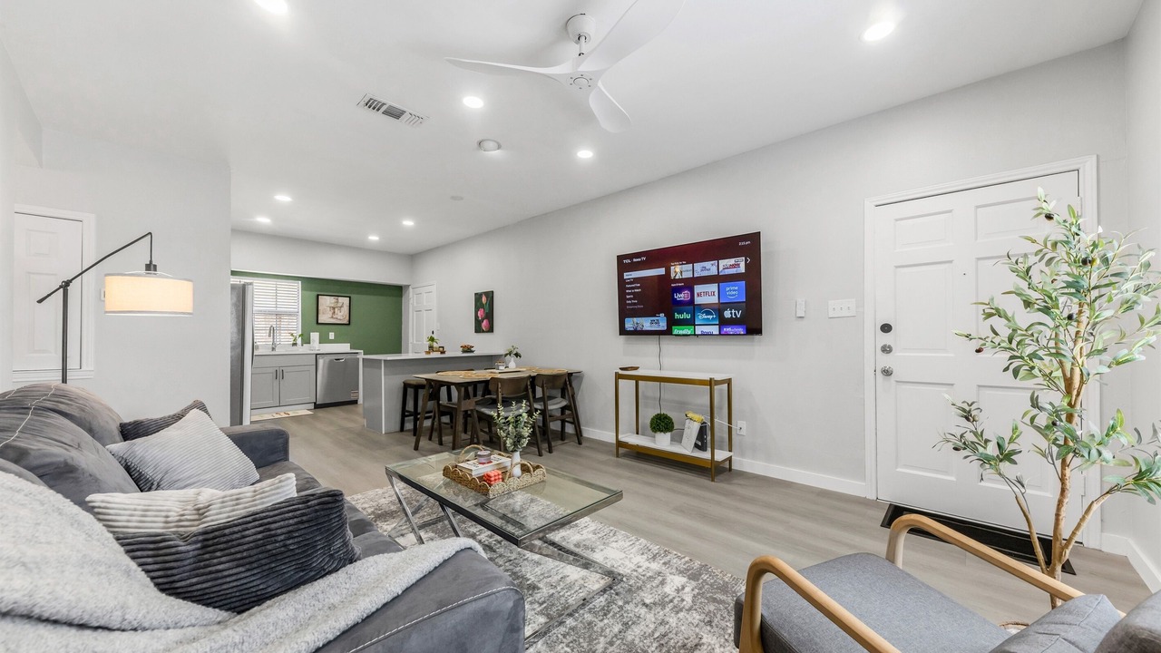 Photo of Livingroom in Northgate