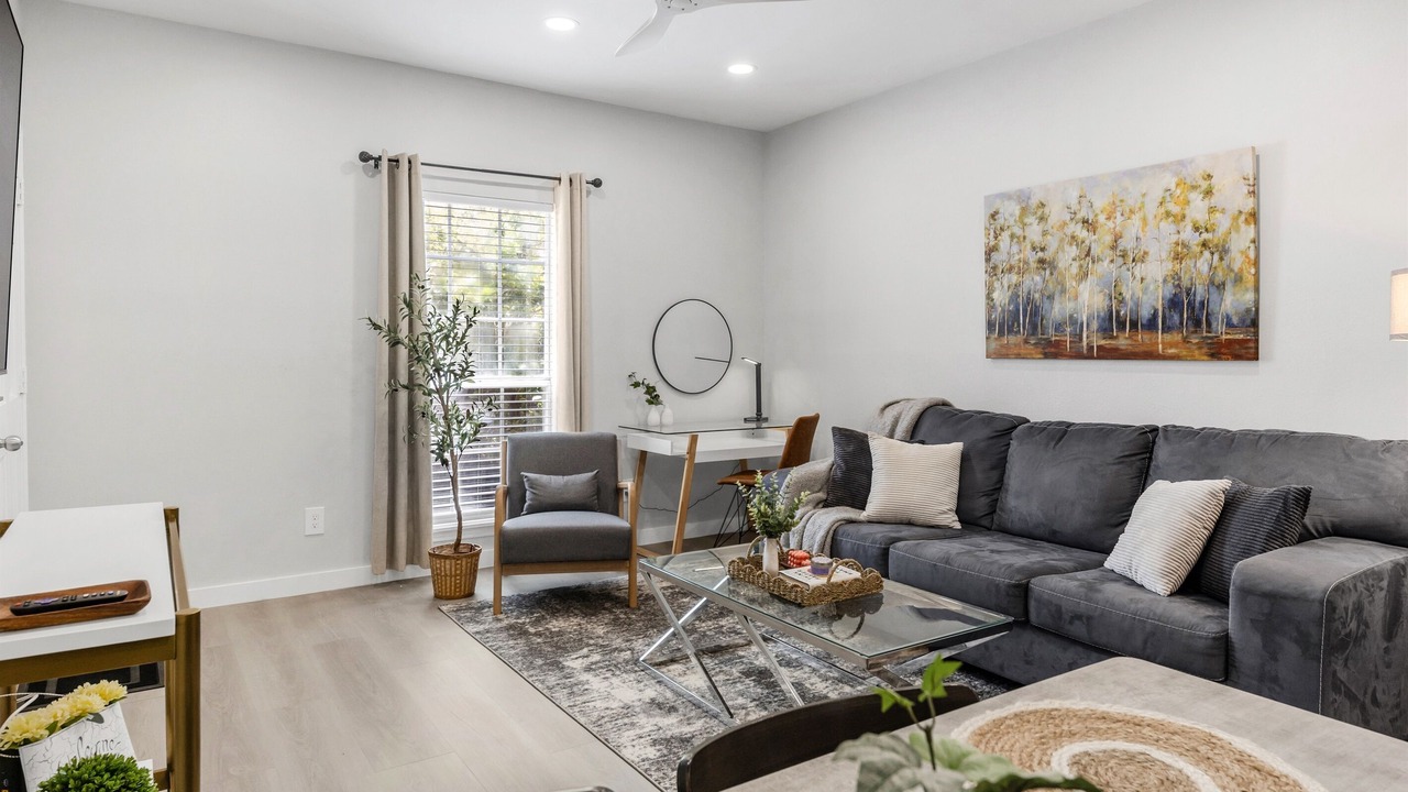 Photo of Livingroom in Northgate