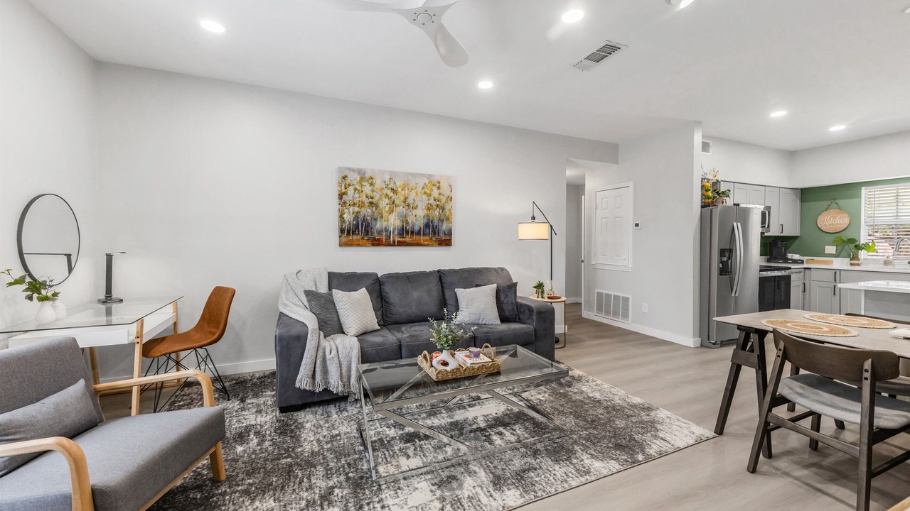 Photo of Livingroom in Northgate