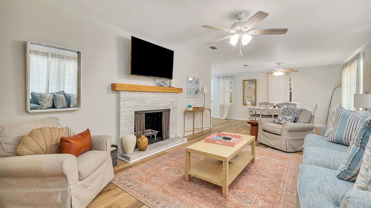 Photo of Bedroom in Saint Simons Heights