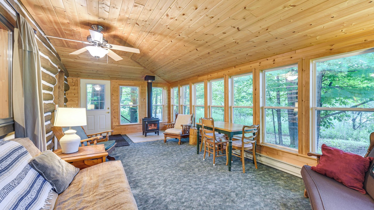 Photo of Livingroom in Glidden