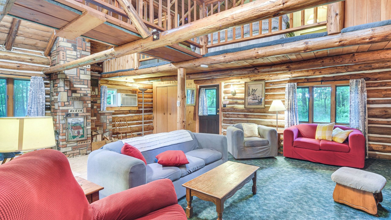 Photo of Livingroom in Glidden