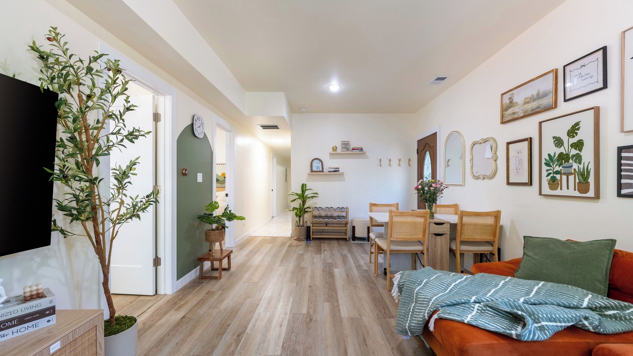 Photo of Livingroom in Irving Park