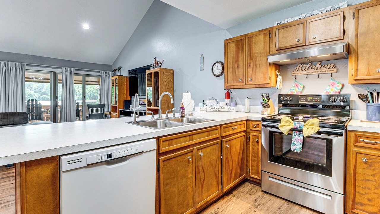 Photo of Kitchen in Cape Royale