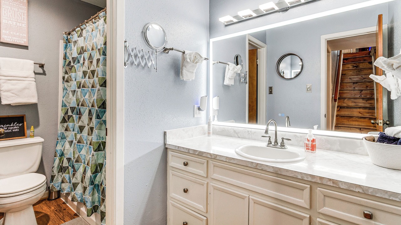 Photo of Bathroom in Cape Royale