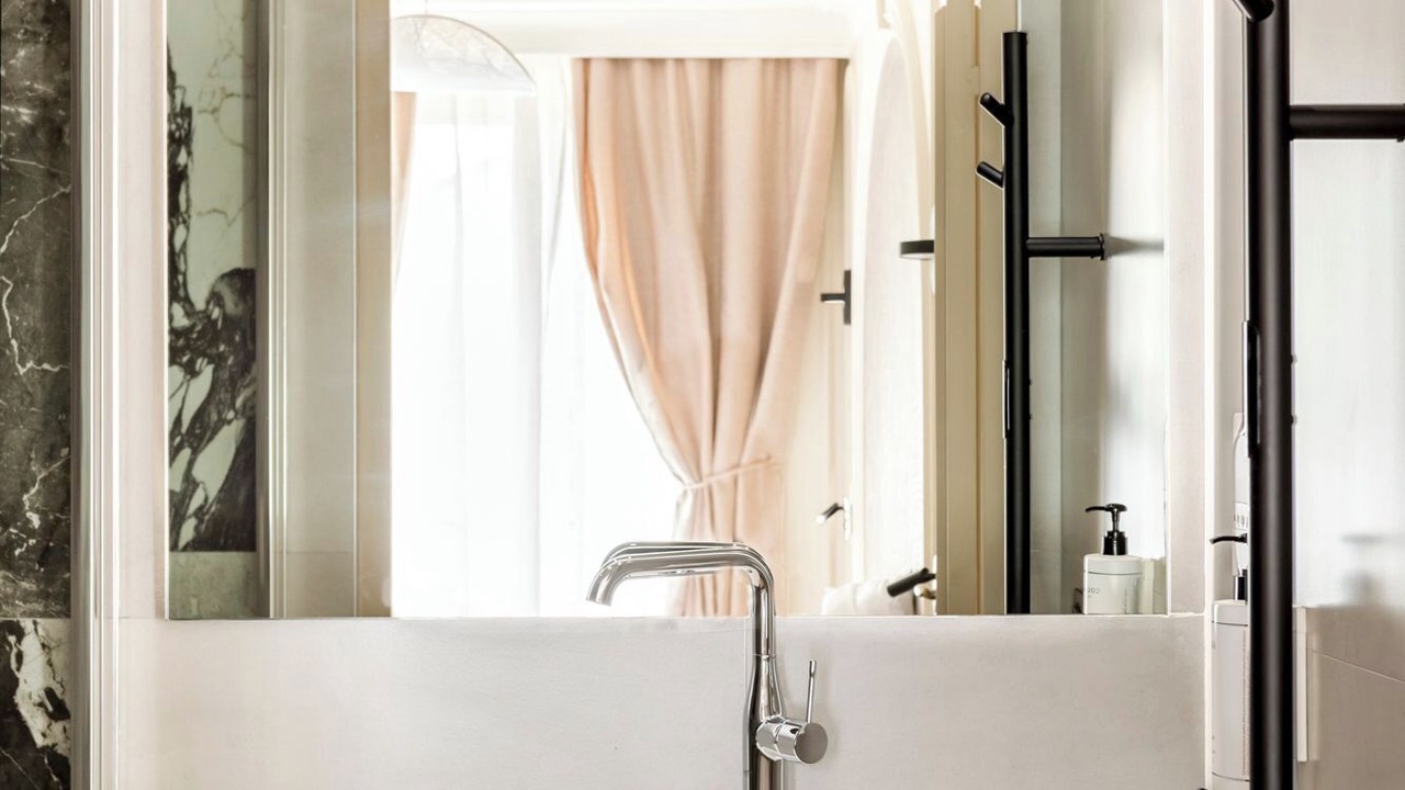 Photo of Bathroom in Arts-et-Metiers
