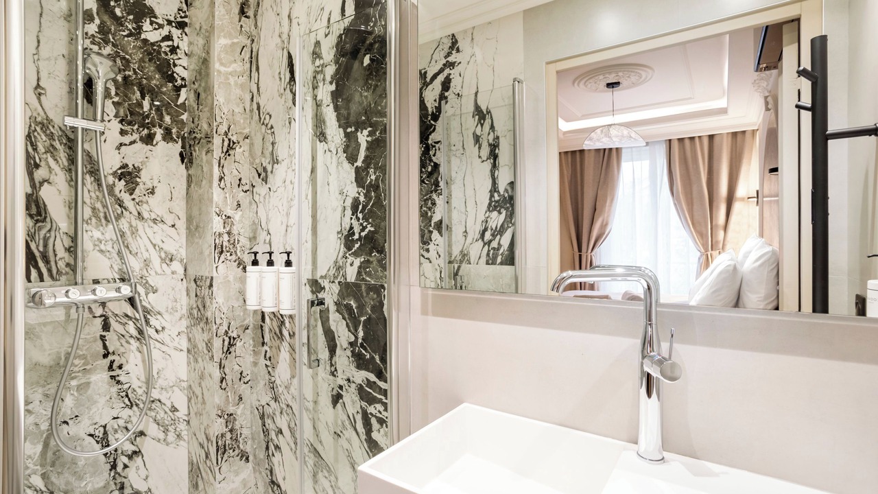 Photo of Bathroom in Arts-et-Metiers
