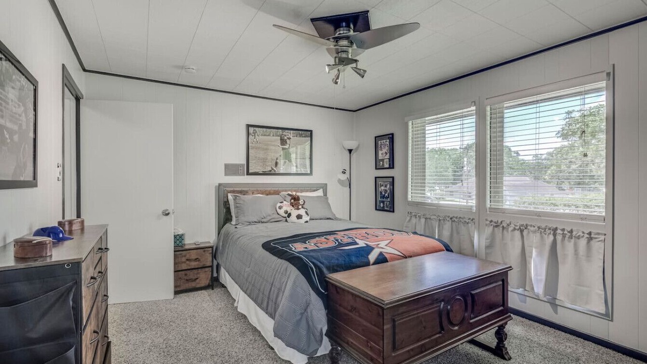 Photo of Bedroom in Panorama Village