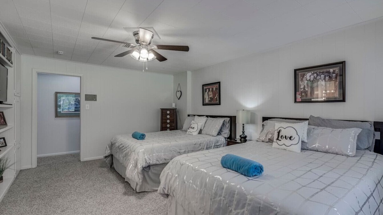 Photo of Bedroom in Panorama Village