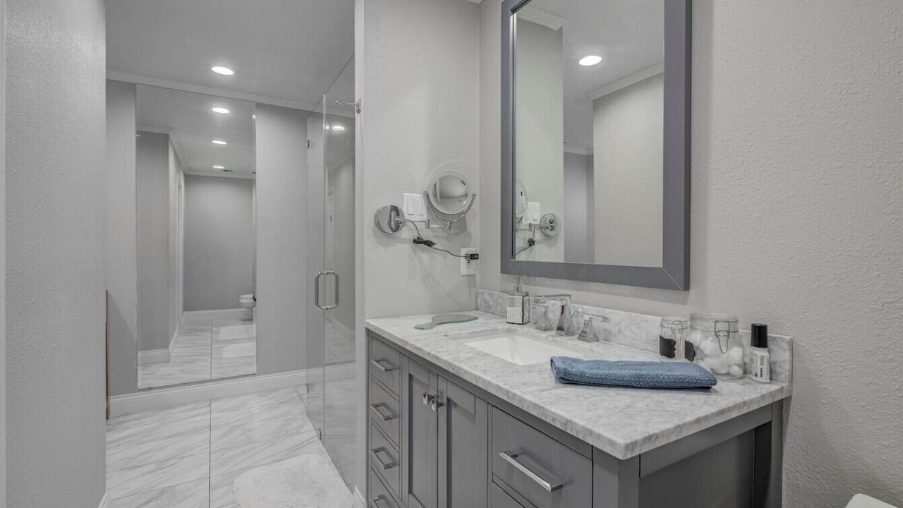 Photo of Bathroom in Panorama Village