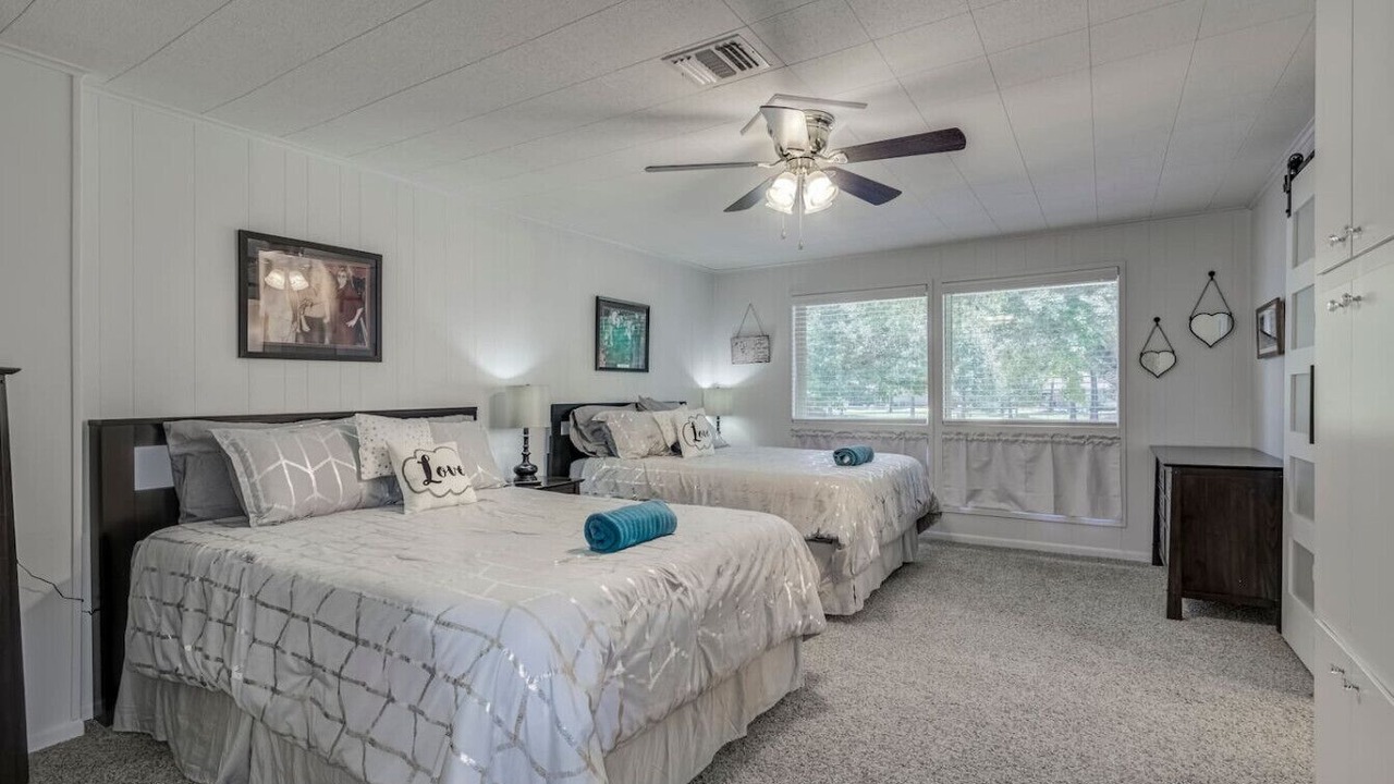 Photo of Bedroom in Panorama Village