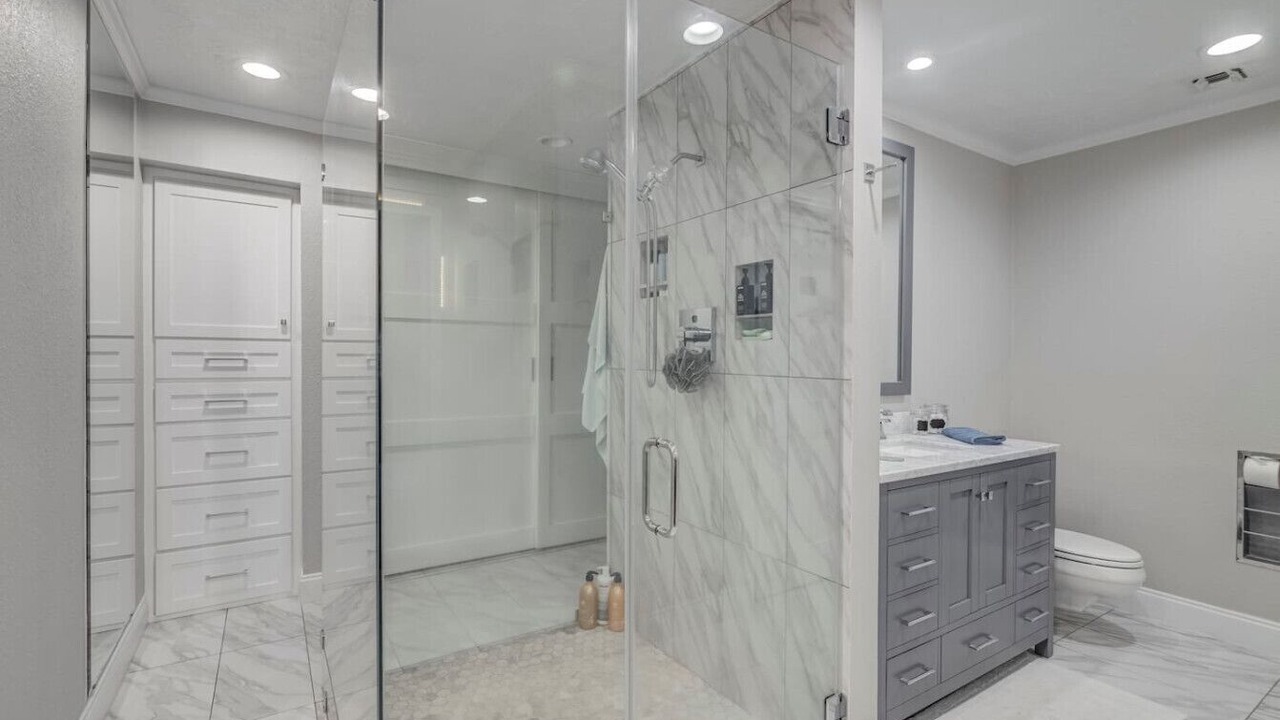 Photo of Bathroom in Panorama Village