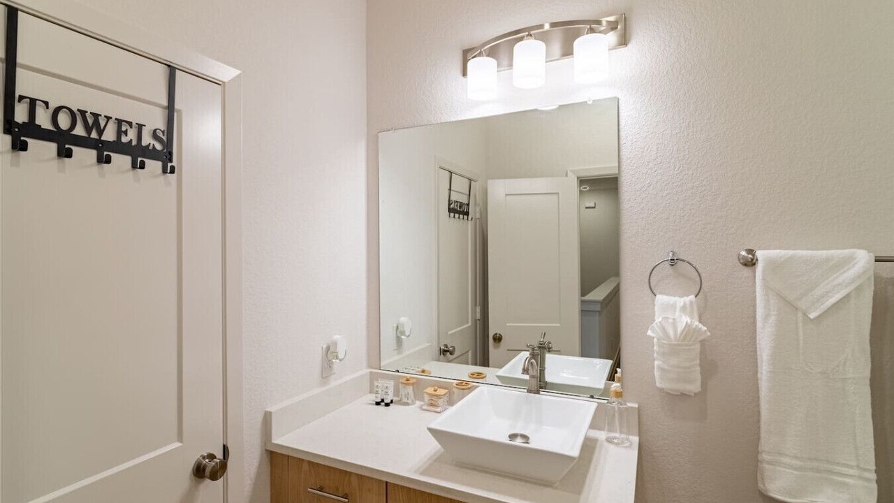 Photo of Bathroom in Roman Forest