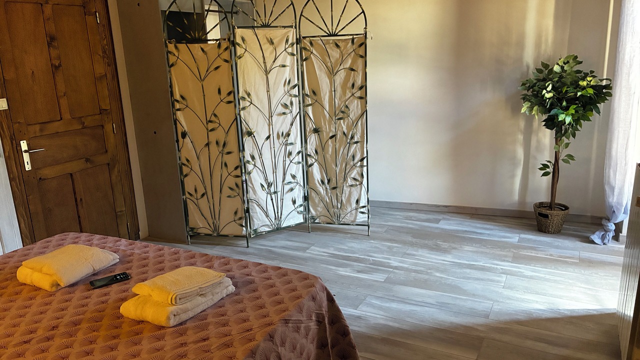 Photo of Bedroom in Saint-Sauveur-de-Cruzieres