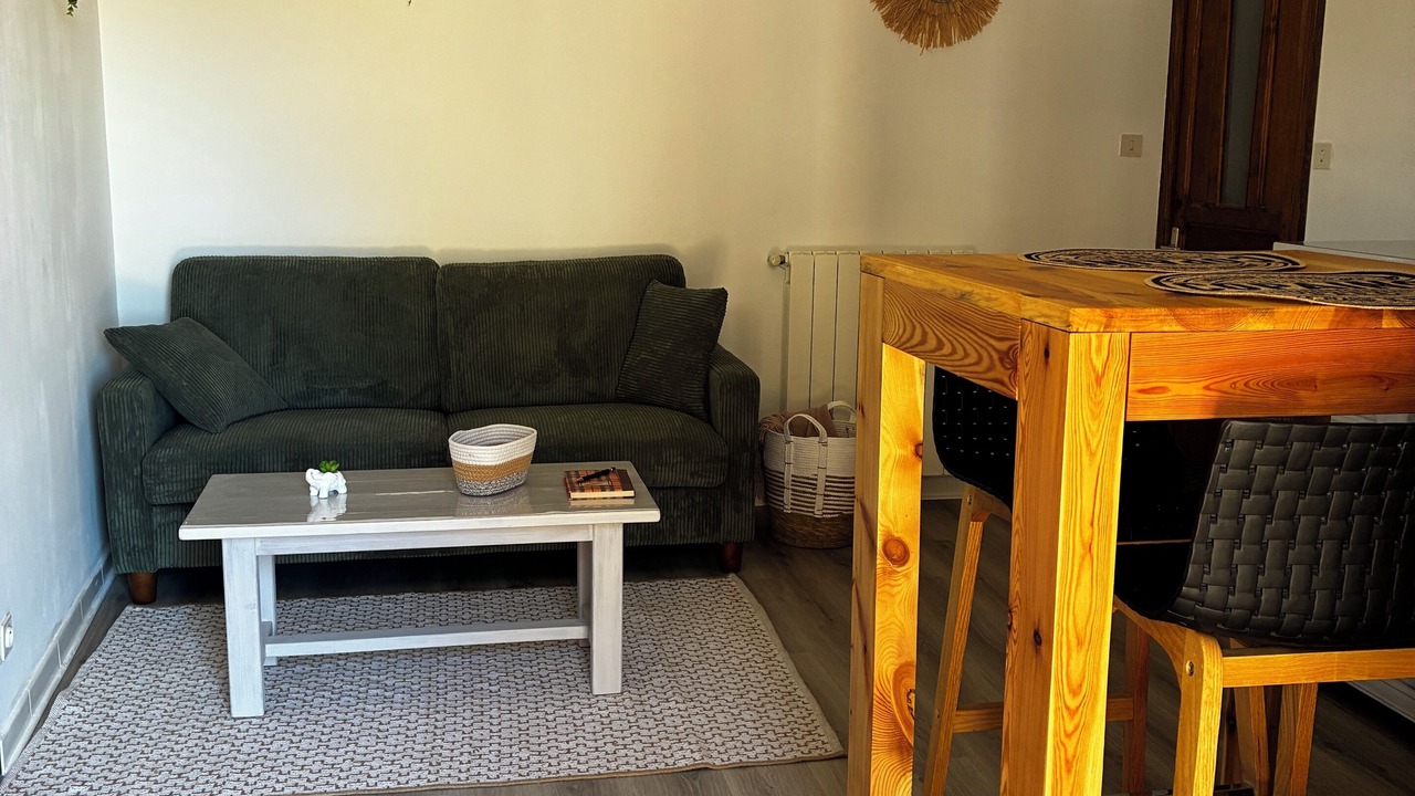 Photo of Livingroom in Saint-Sauveur-de-Cruzieres
