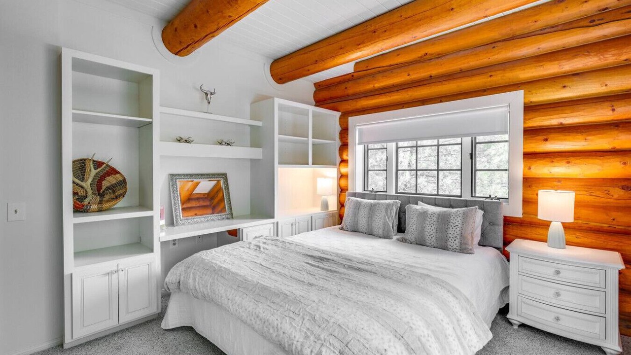 Photo of Bedroom in Alpine