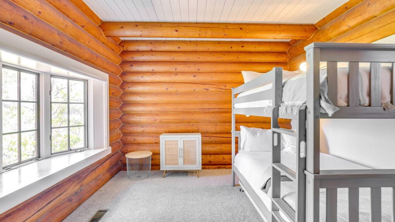 Photo of Bedroom in Alpine