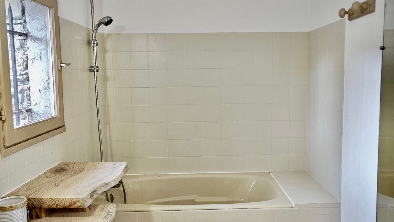 Photo of Bathroom in La Motte-Chalancon