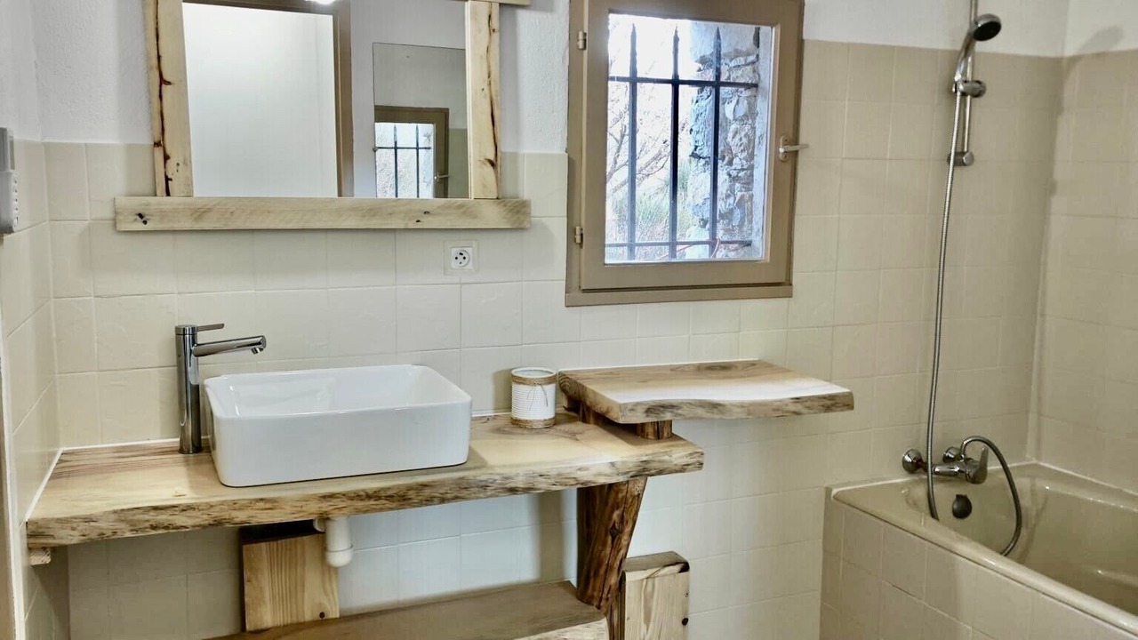 Photo of Bathroom in La Motte-Chalancon