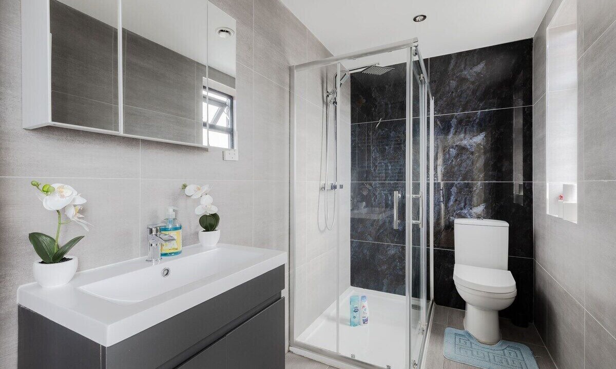 Photo of Bathroom in West Ealing