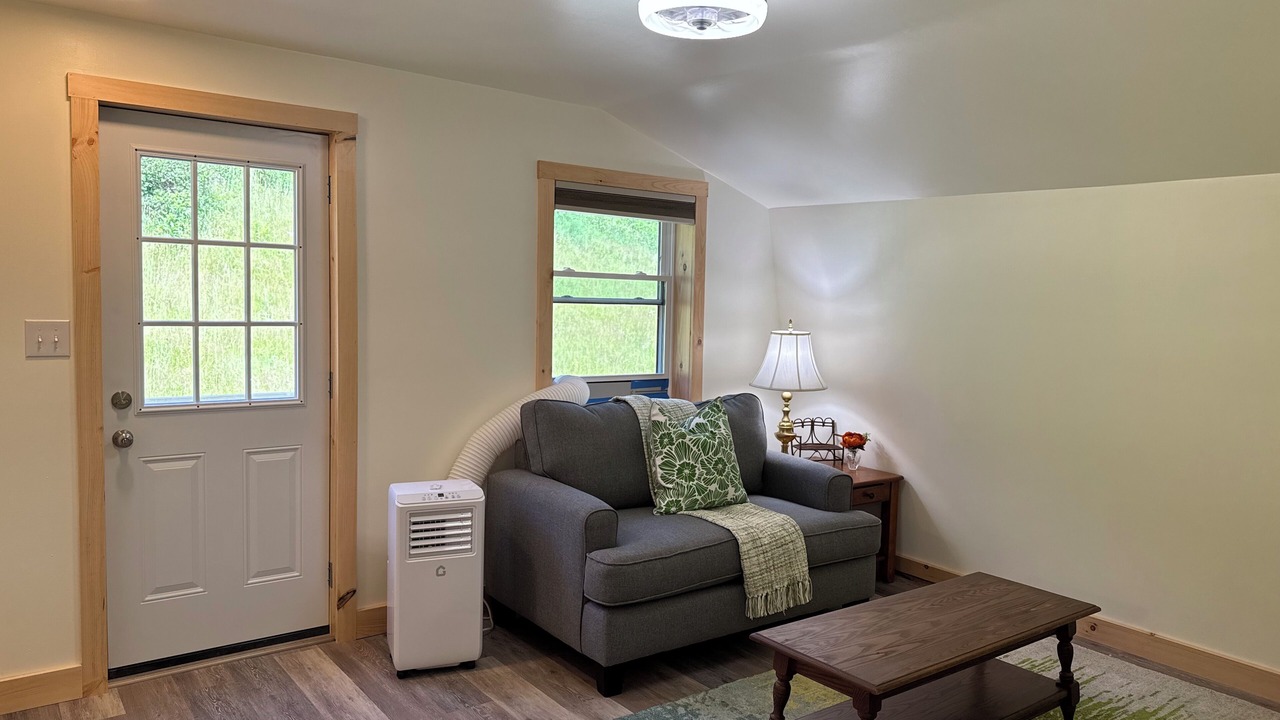 Photo of Livingroom in New Woodstock