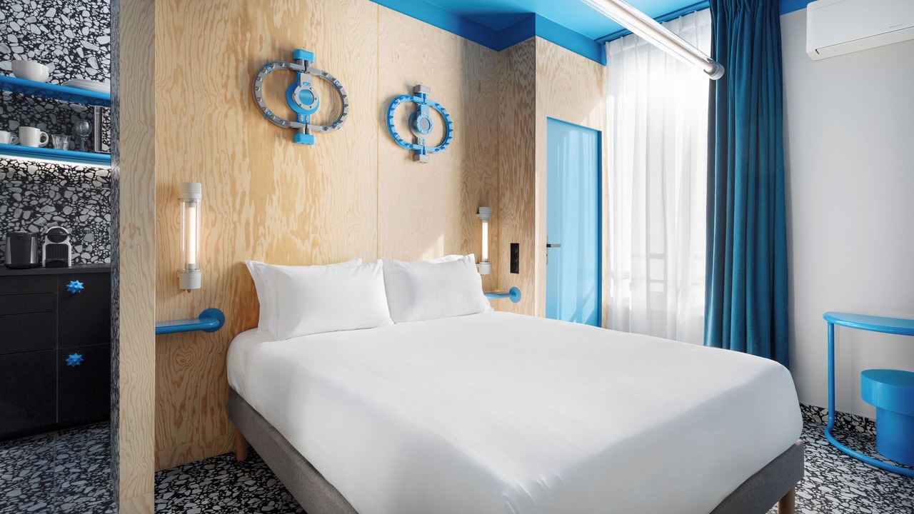 Photo of Bedroom in 11th Arrondissement