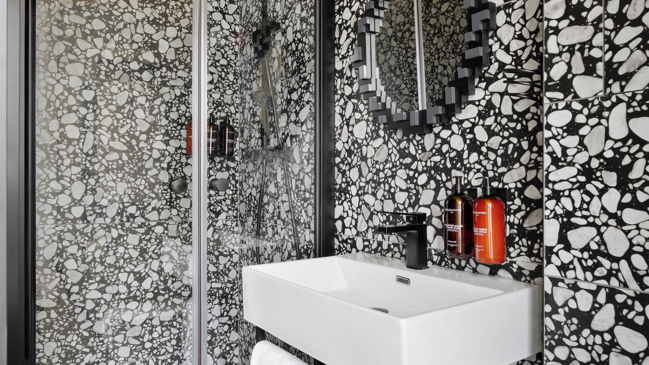 Photo of Bathroom in 11th Arrondissement