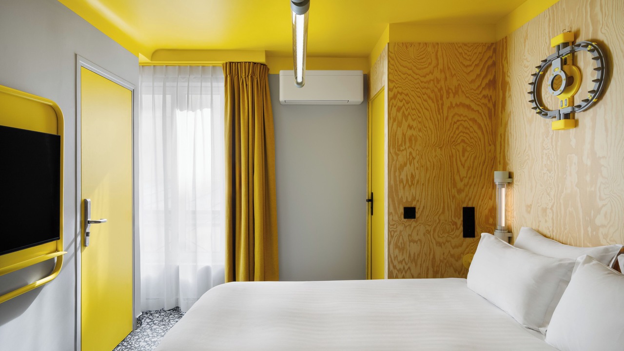 Photo of Bedroom in 11th Arrondissement