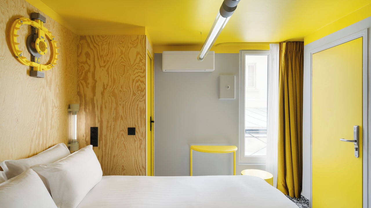 Photo of Bedroom in 11th Arrondissement