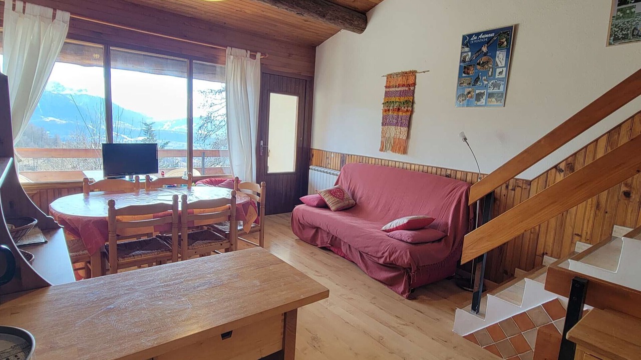 Photo of Livingroom in Saint-Michel-de-Chaillol