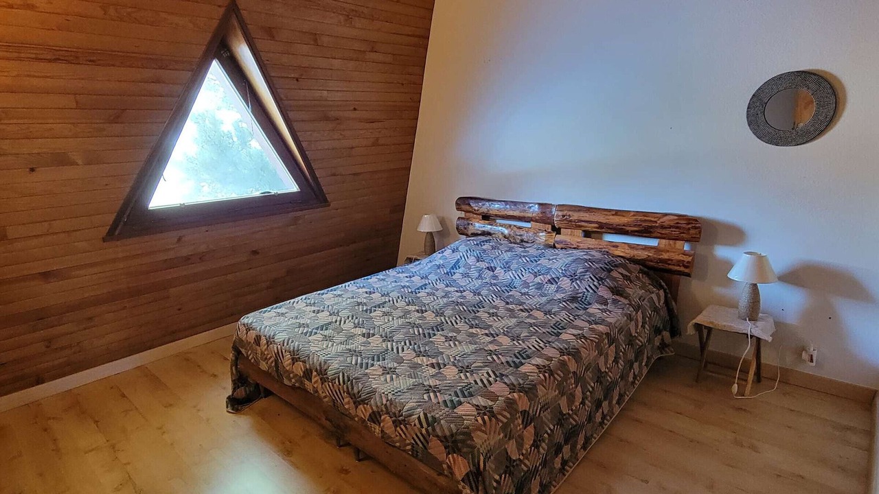 Photo of Bedroom in Saint-Michel-de-Chaillol