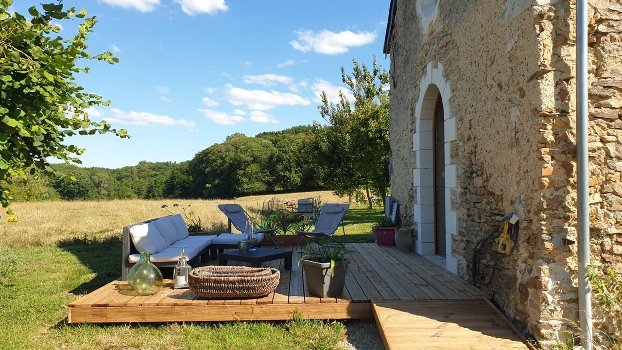 Photo of Patio Balcony in Bazouges-sur-le-Loir
