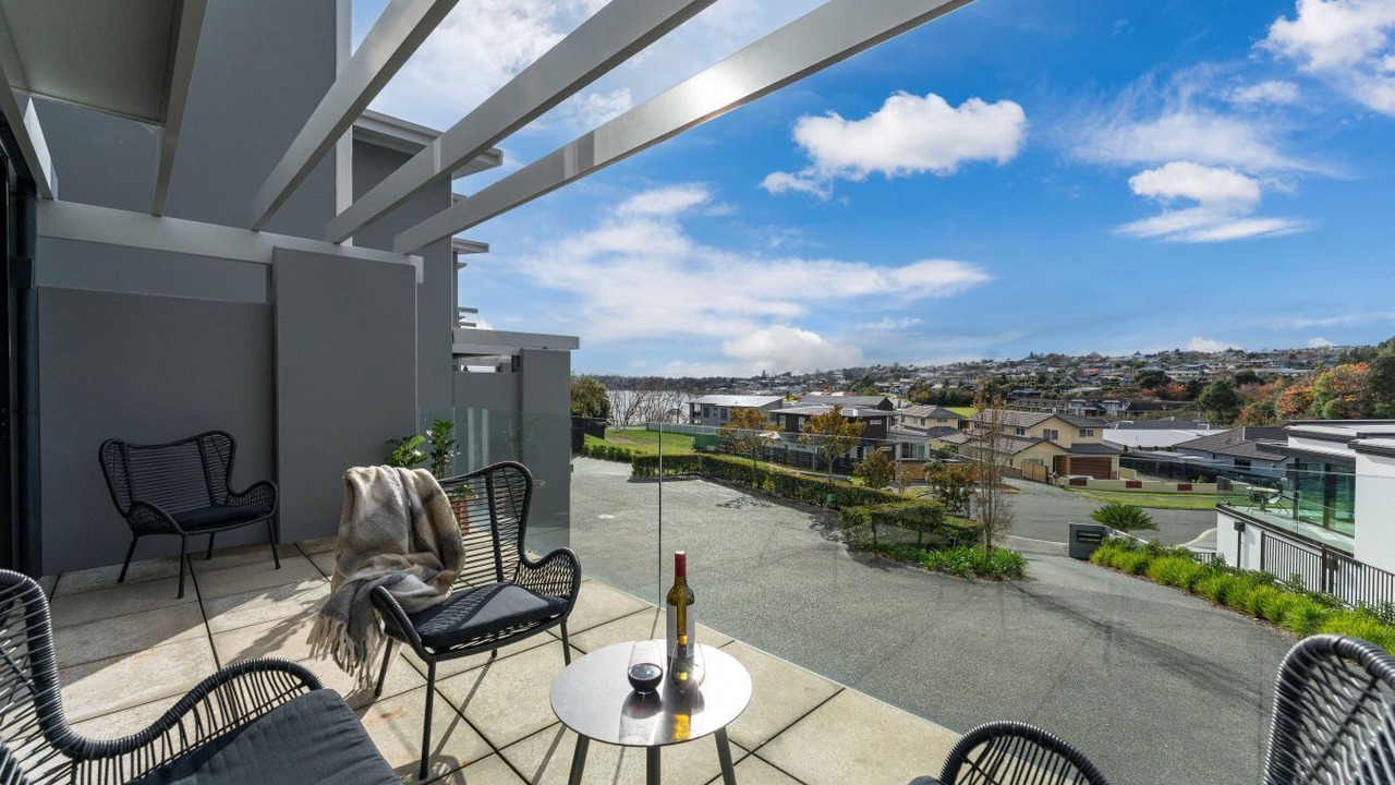 Photo of Patio Balcony in Two Mile Bay