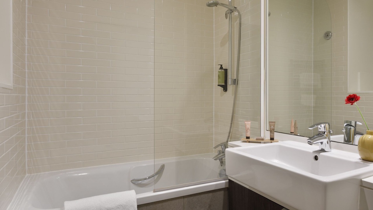 Photo of Bathroom in Montparnasse