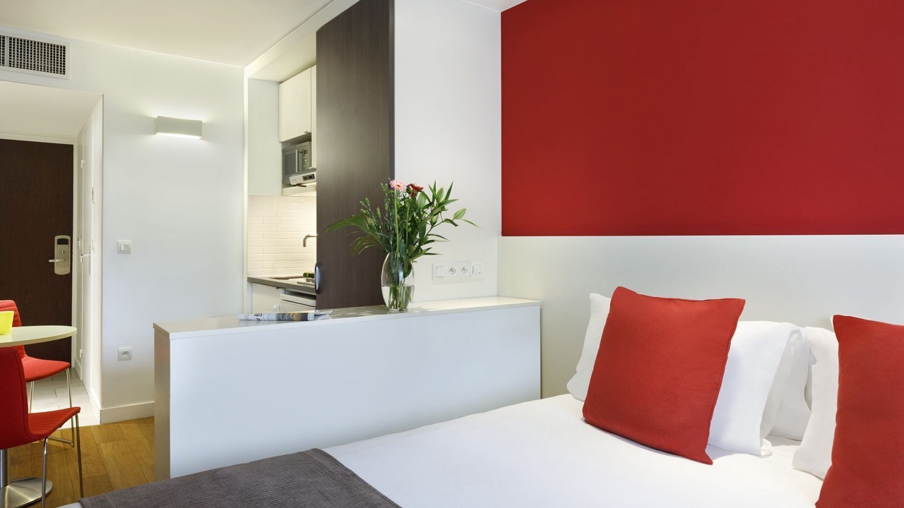 Photo of Bedroom in Montparnasse