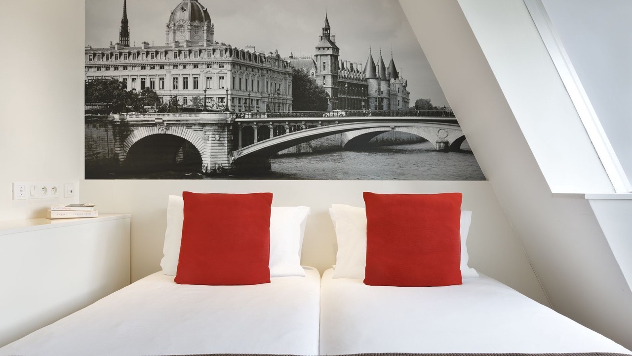 Photo of Bedroom in Montparnasse