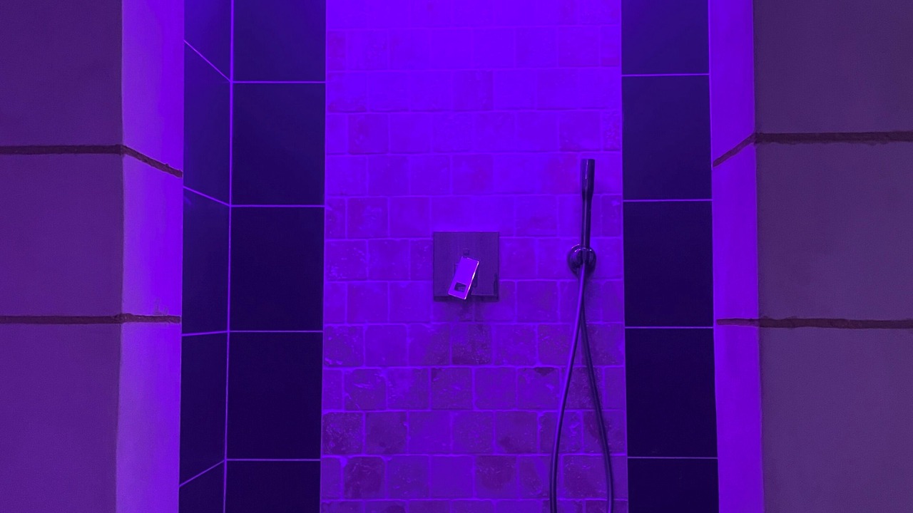 Photo of Bathroom in Yvre-le-Polin