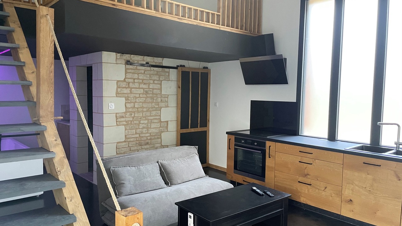 Photo of Livingroom in Yvre-le-Polin