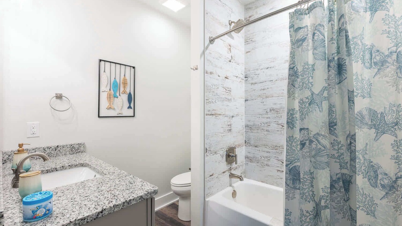 Photo of Bathroom in Monteray Shores
