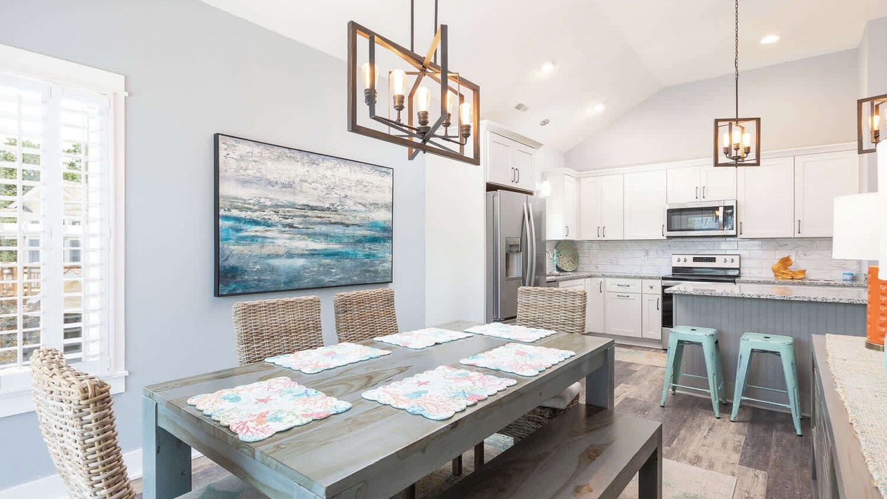 Photo of Bedroom in Monteray Shores