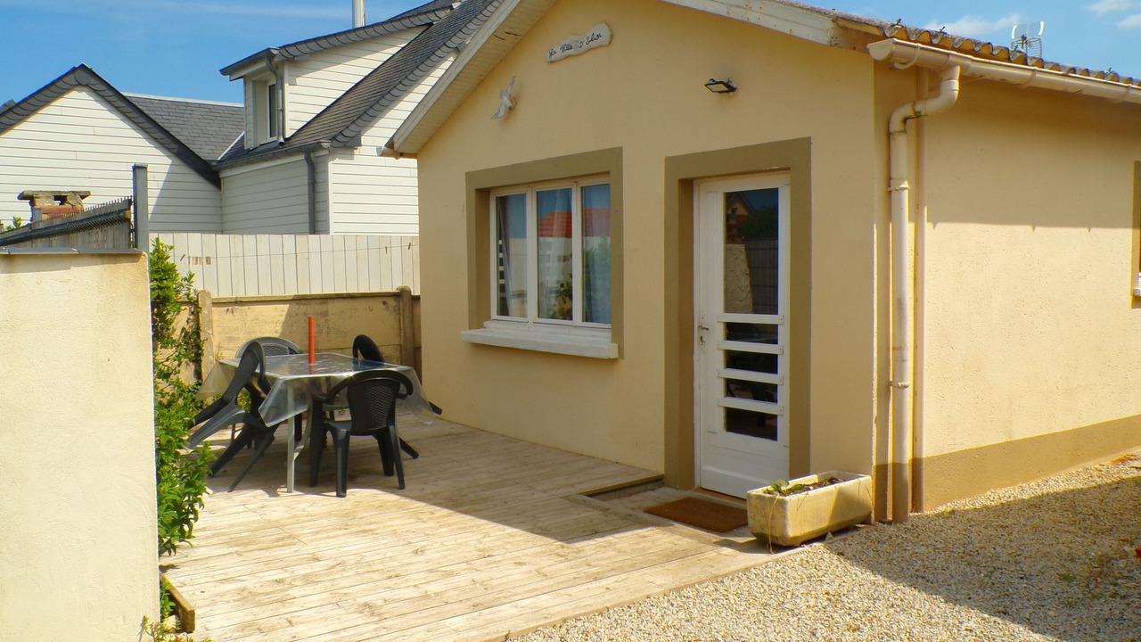 Photo of Outdoor in Saint-Come-de-Fresne