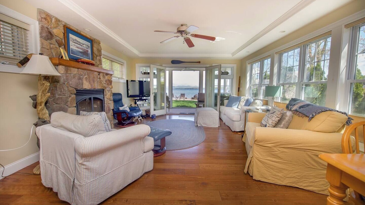 Photo of Livingroom in Gilford